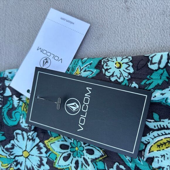 Volcom Beau Beau Gauze Mini Skirt Vintage Black NWT - Picture 6 of 10